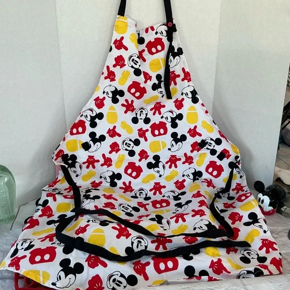 Disney Mickey Mouse Kitchen Ware Collection Apron Timer Mittens Baking Cookies - Picture 6 of 10